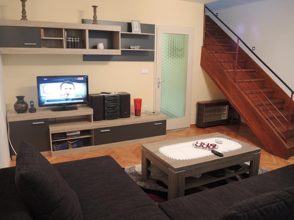 Apartment In Centre For 7 Split