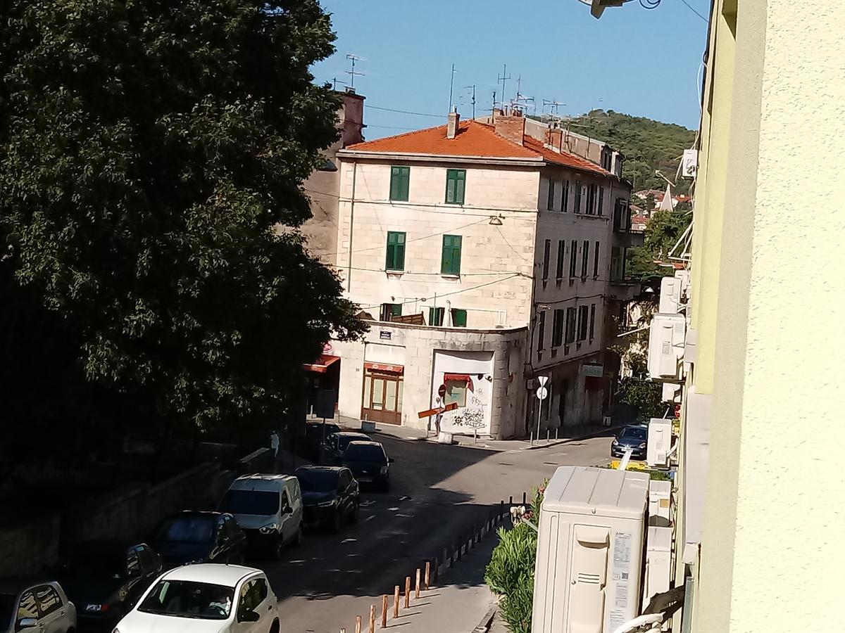 Apartment In Centre For 7
